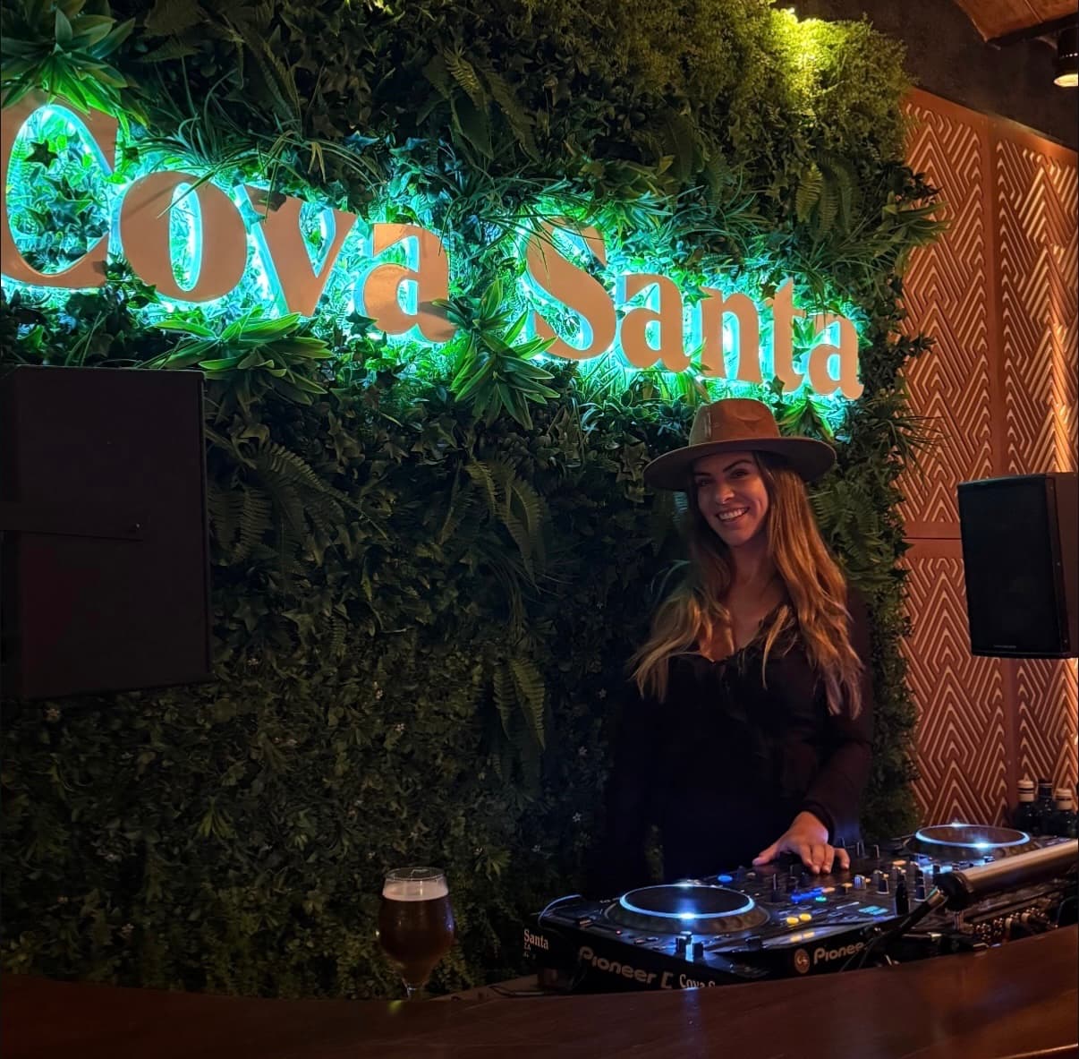 Cova Santa, behind the decks